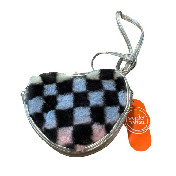 Wonder Nation Heart Icon Crossbody Bag - Picture 3 of 12